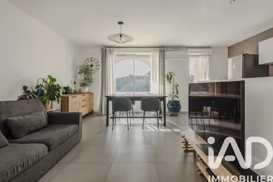 Apartment in Aix-en-Provence (13100)