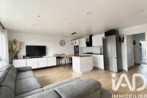 Apartment in Saint-Maurice (94410)