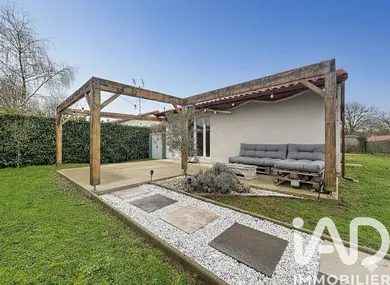 Traditional house in Uchacq-et-Parentis (40090)