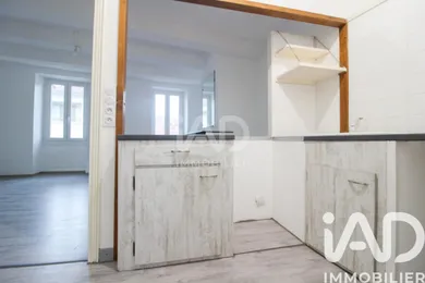 Apartment in Saint-Affrique (12400)