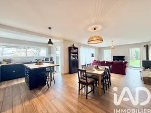 Architectural house in Lège-Cap-Ferret (33950)