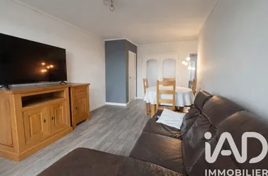 Apartment in Décines-Charpieu (69150)