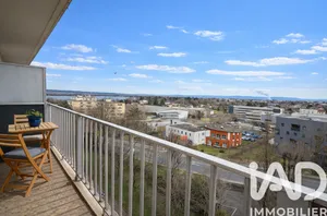 Appartement à Décines-Charpieu (69150)