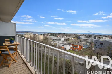 Appartement à Décines-Charpieu (69150)