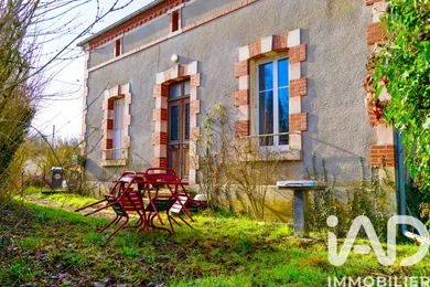 House in Veaugues (18300)