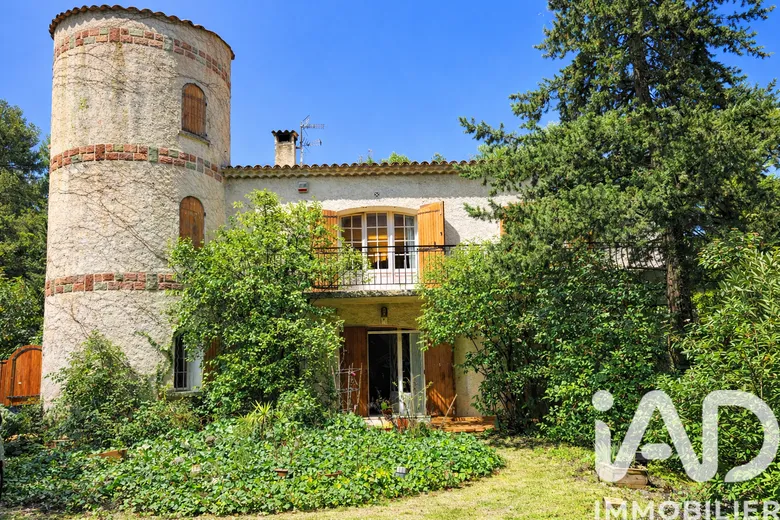 Maison 12 pièces 350 m² · à Marseille · 350 m² · 1 300 000 €