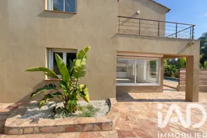 Maison à Carqueiranne (83320)