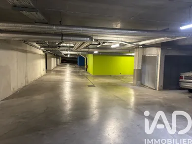 Parking in Bordeaux (33800)