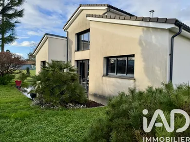 House in Niort (79000)