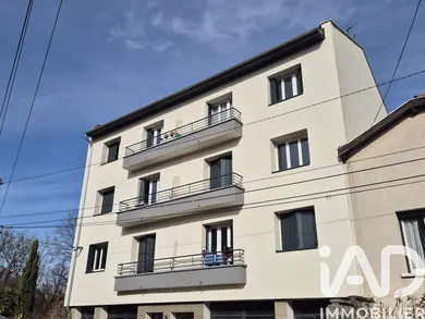 Apartment in Grenoble (38100)