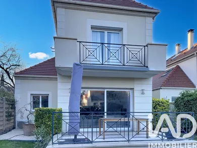 House in Rueil-Malmaison (92500)