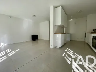 Apartment in Le Pecq (78230)