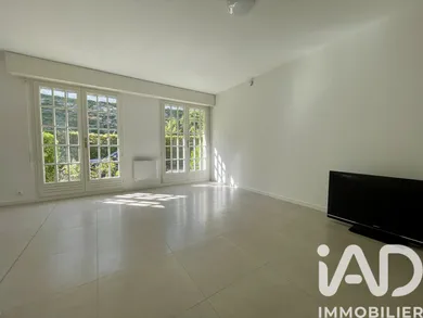 Apartment in Le Pecq (78230)