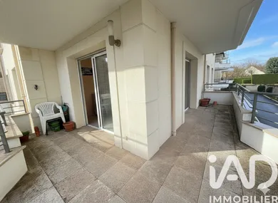 Appartement à Sainte-Geneviève-des-Bois (91700)