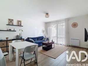 Appartement à Vaux-le-Pénil (77000)