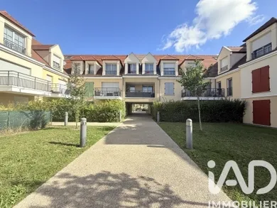 Apartment in Domont (95330)