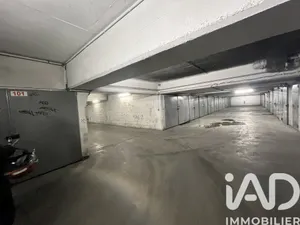 Garage in Paris (75018)
