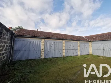 Garage à Saintes (17100)