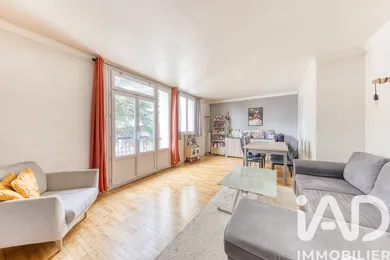 Apartment in Cachan (94230)