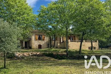 Maison traditionnelle à Nans-les-Pins (83860)