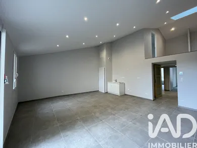 Apartment in Loriol-sur-Drôme (26270)