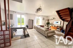 House in Savigny-le-Temple (77176)