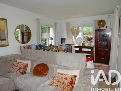 House in Bussy-Saint-Georges (77600)