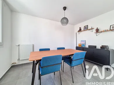 Apartment in Grenoble (38100)