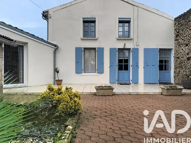 Maison de campagne à Coulonges-sur-l'Autize (79160)