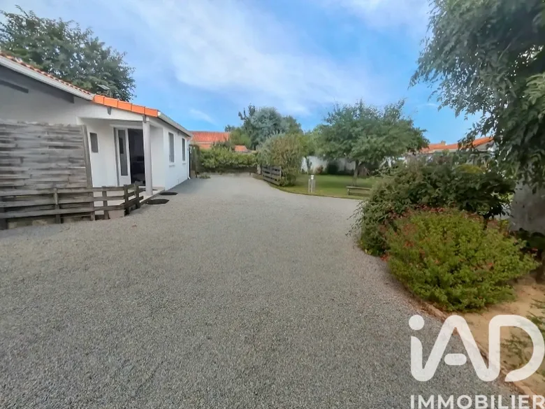 Maison 8 pièces 195 m² · à La Plaine-sur-Mer · 195 m² · 668 500 €
