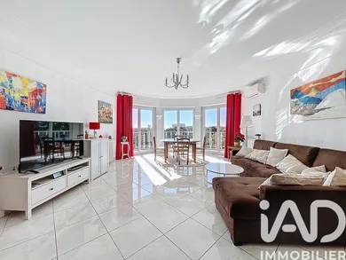 Apartment in Le Cannet (06110)