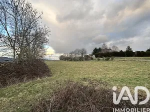 Terrain à bâtir à Beaux (43200)