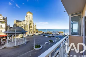 Apartment in Biarritz (64200)