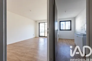 Appartement à Bordeaux (33200)