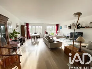 Apartment in Fontenay-sous-Bois (94120)
