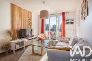 Apartment in Le Pont-de-Claix (38800)