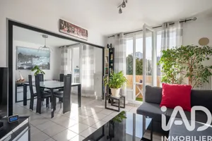 Apartment in Le Pont-de-Claix (38800)