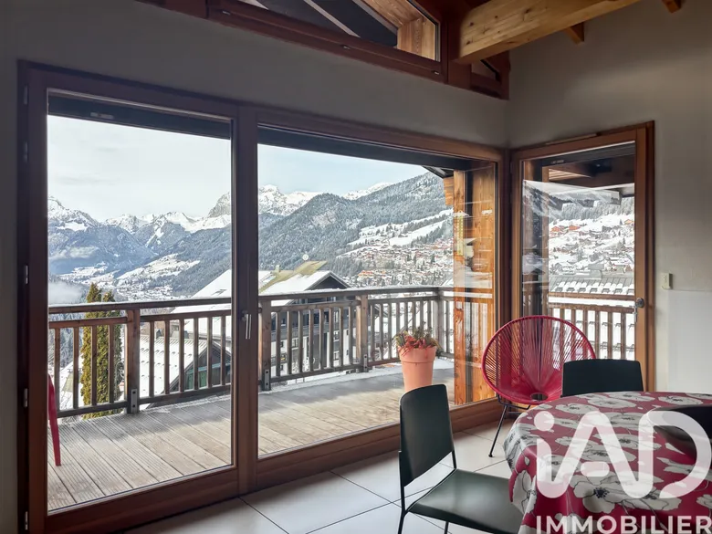 Appartement 4 pièces 96 m² · à Châtel · 96 m² · 820 000 €
