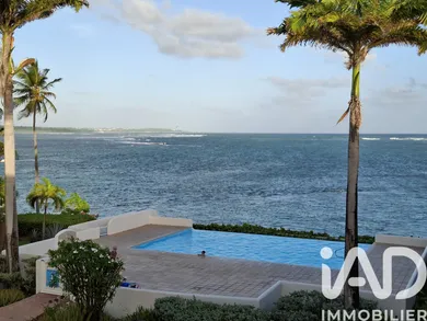 Appartement à Sainte-Anne (97180)