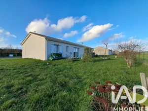 Detached house in Mareuil (16170)