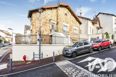 House in Chaville (92370)