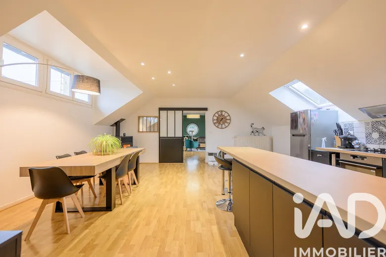 Appartement 4 pièces 105 m² · à Sedan · 104,7 m² · 115 000 €