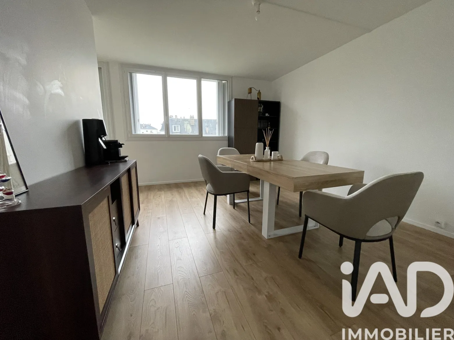 Vente appartement à Saint-Cyr-sur-Loire (37540) : appartement 4 pièces 62 m² - 1944658 — 2