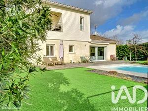 House in Macau (33460)