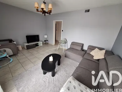 Apartment in Crest (26400)