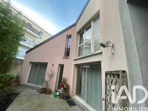 House in Vanves (92170)