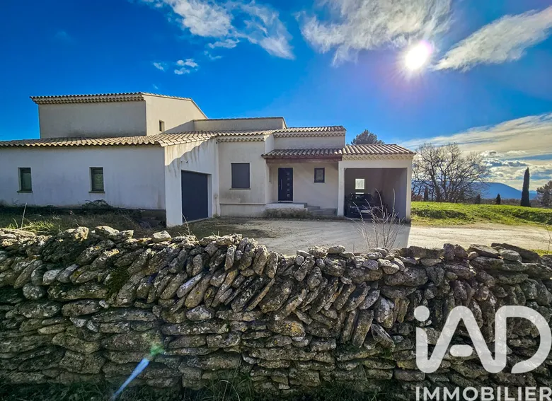 Maison 6 pièces 199 m² · à Cabrières-d'Avignon · 199 m² · 645 000 €