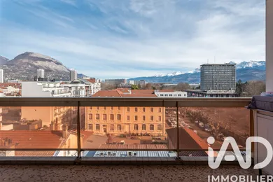 Apartment in Grenoble (38000)