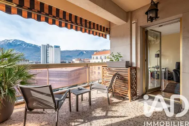 Apartment in Grenoble (38000)
