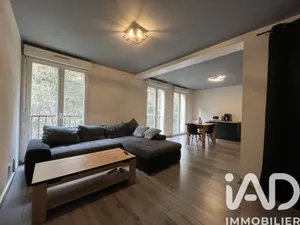 Appartement à Saint-Genix-les-Villages (73240)